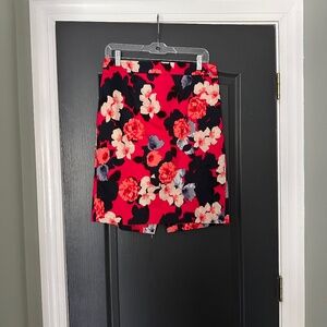 Floral J.Crew Factory pencil skirt | Size 8